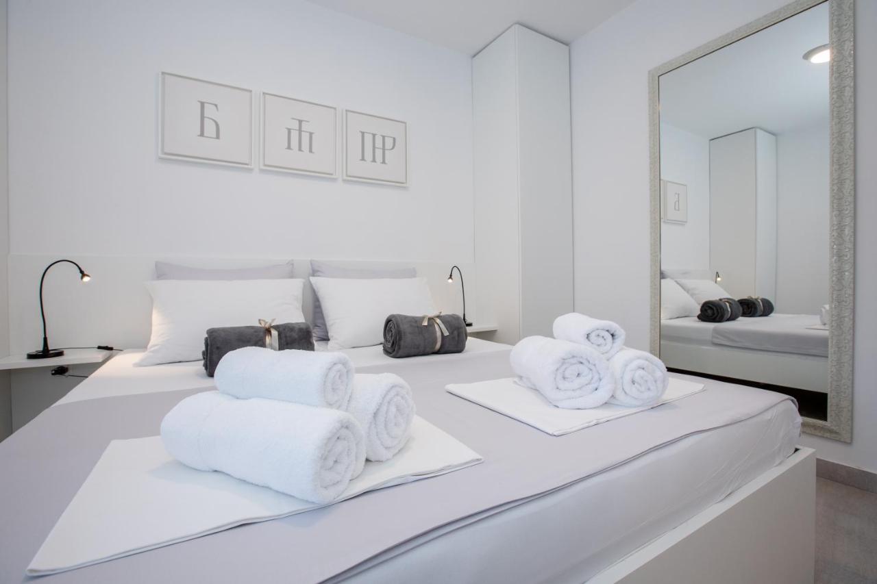 Guest House Mazuth II Banjol 외부 사진