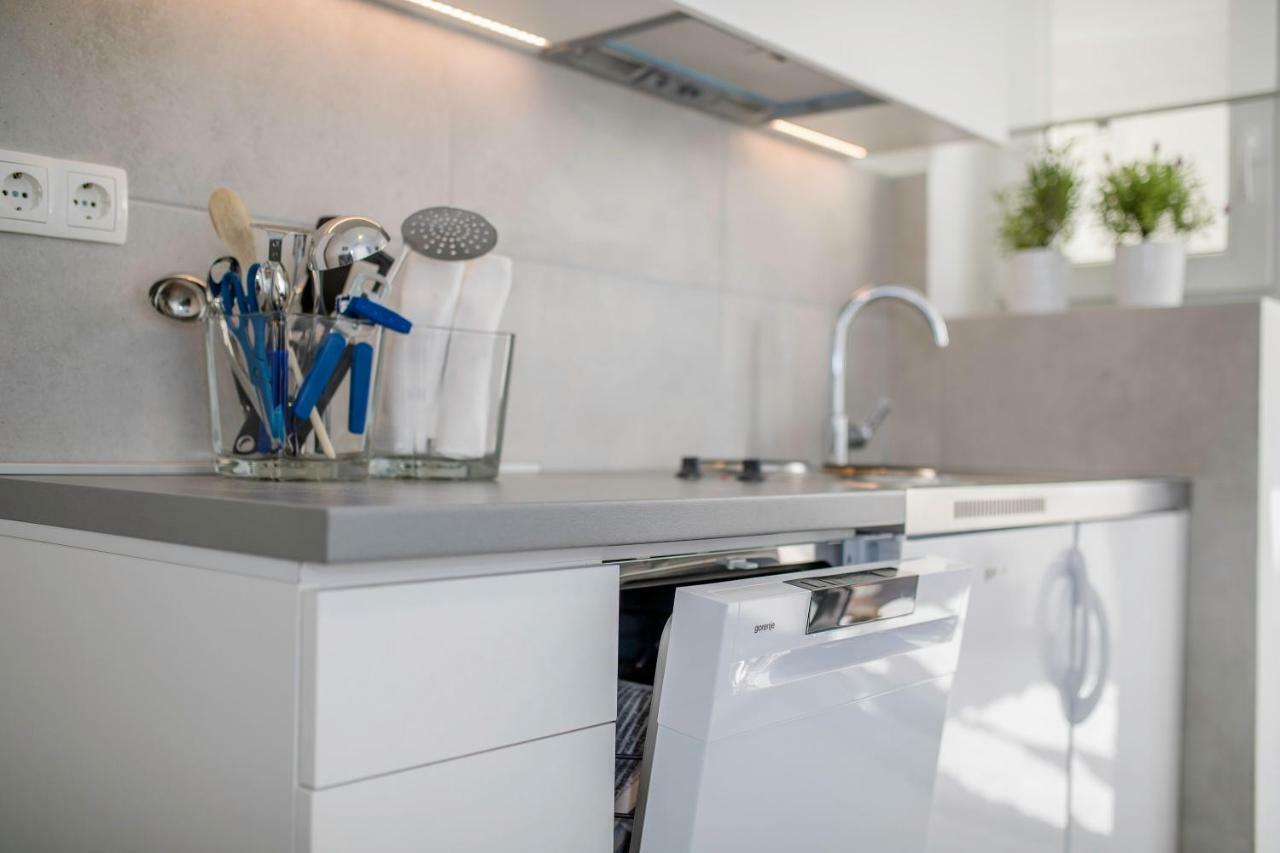 Guest House Mazuth II Banjol 외부 사진