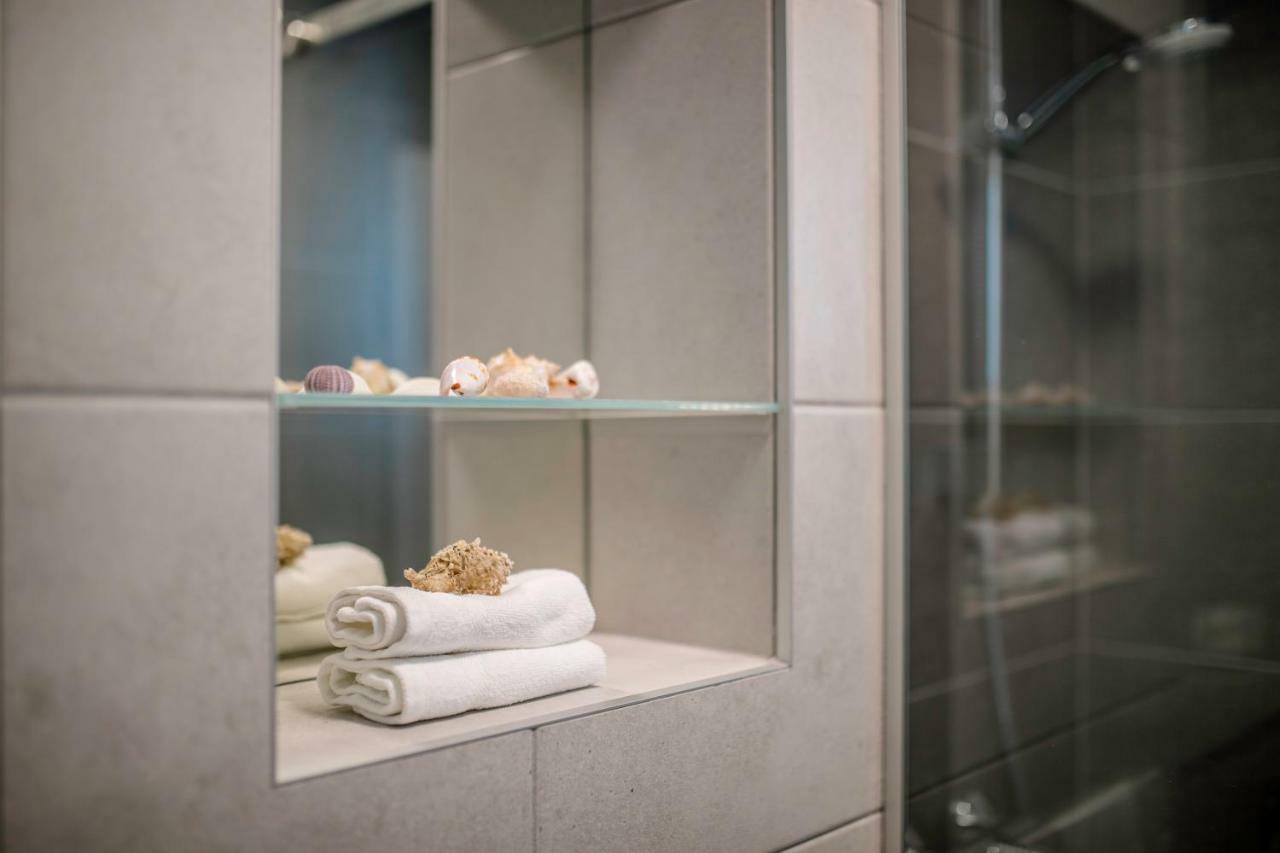Guest House Mazuth II Banjol 외부 사진