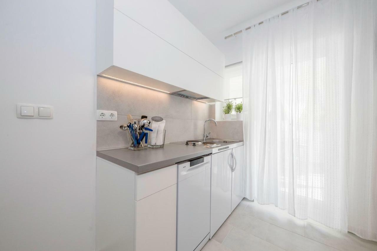 Guest House Mazuth II Banjol 외부 사진