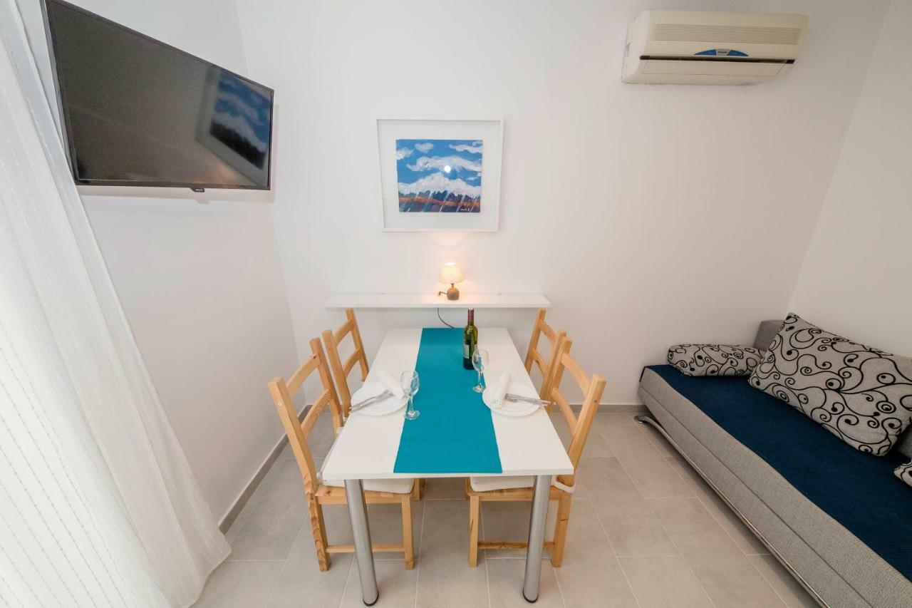 Guest House Mazuth II Banjol 외부 사진