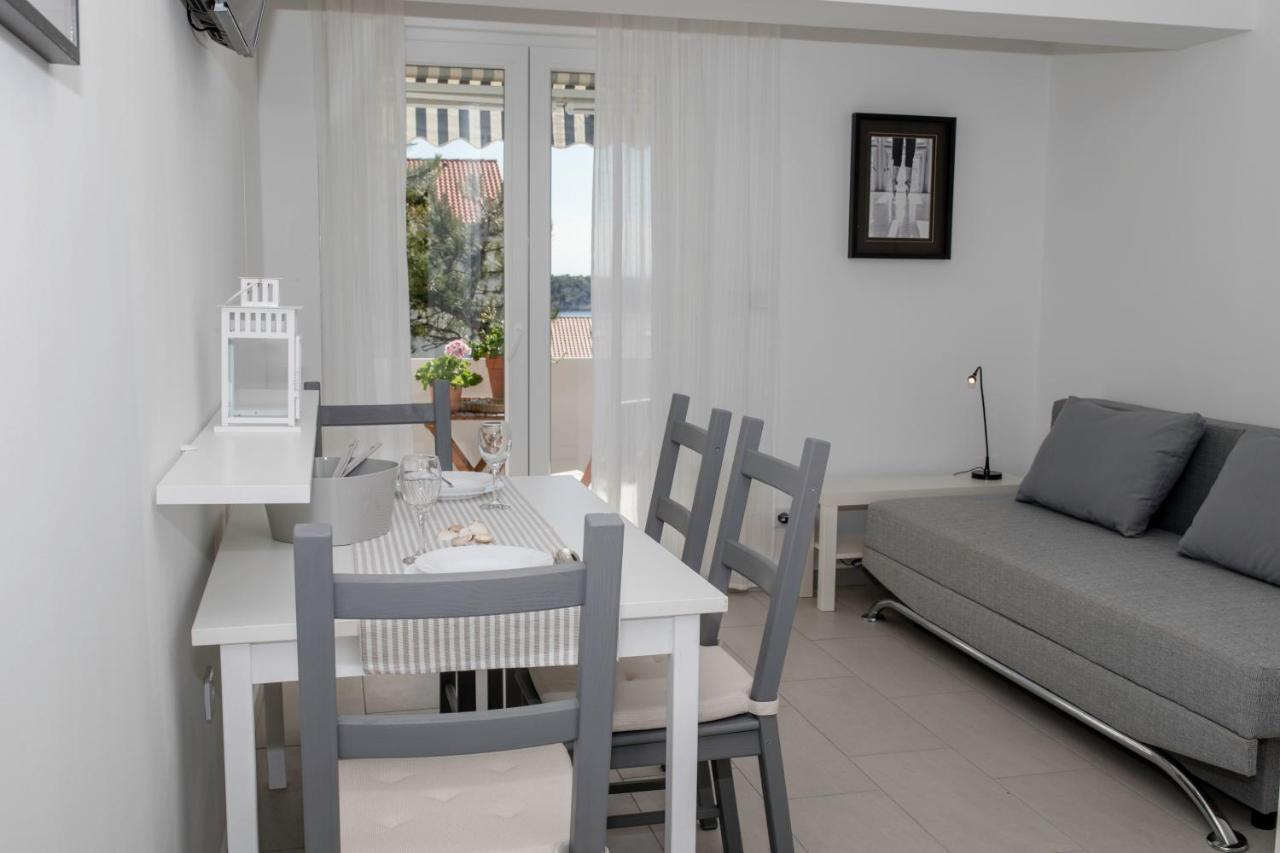 Guest House Mazuth II Banjol 외부 사진