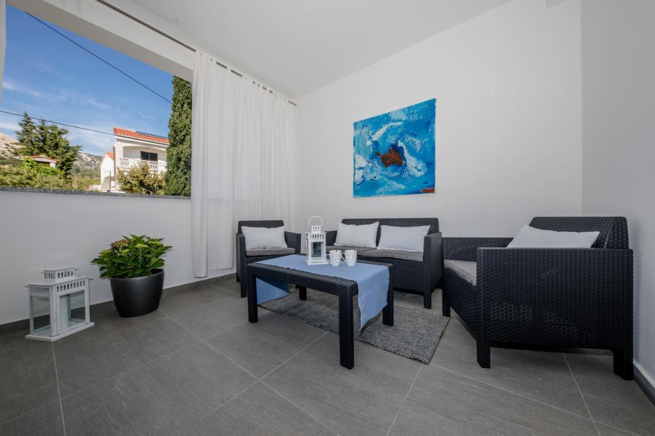 Guest House Mazuth II Banjol 외부 사진